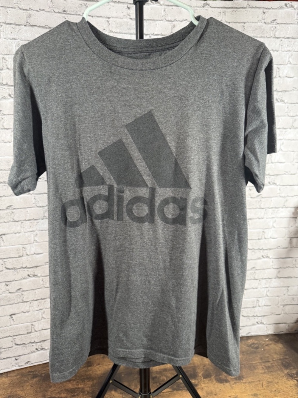 Adidas Unisex Men's Women's Athletic Logo Tee Shirt Size Small - Gray